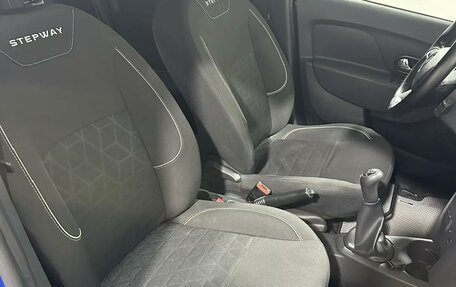 Renault Logan II, 2019 год, 1 257 000 рублей, 12 фотография