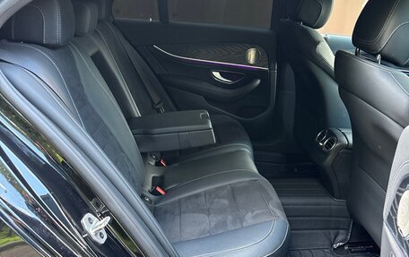 Mercedes-Benz E-Класс, 2020 год, 4 600 000 рублей, 22 фотография