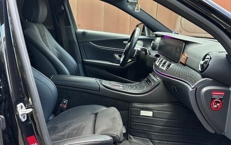 Mercedes-Benz E-Класс, 2020 год, 4 600 000 рублей, 18 фотография