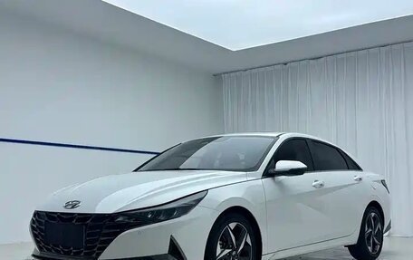 Hyundai Elantra, 2022 год, 1 800 000 рублей, 1 фотография