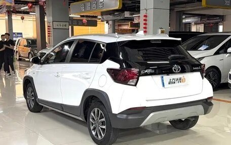 Toyota Yaris XP150 рестайлинг, 2022 год, 1 350 000 рублей, 5 фотография