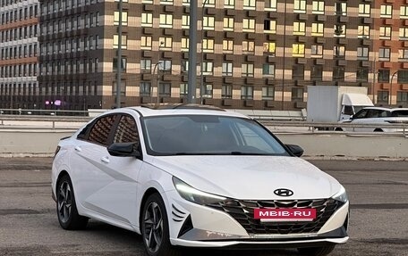 Hyundai Elantra, 2022 год, 1 750 000 рублей, 3 фотография