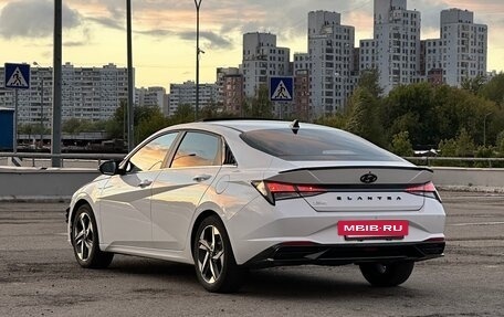 Hyundai Elantra, 2022 год, 1 750 000 рублей, 9 фотография