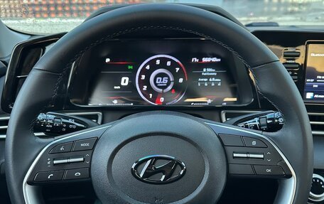 Hyundai Elantra, 2022 год, 1 750 000 рублей, 17 фотография