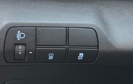 Hyundai Elantra, 2022 год, 1 750 000 рублей, 20 фотография