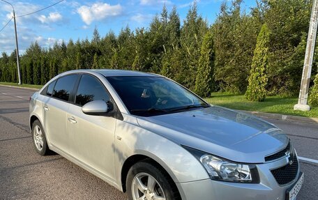 Chevrolet Cruze II, 2010 год, 620 000 рублей, 5 фотография