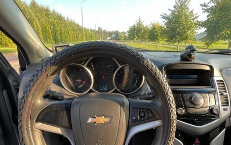 Chevrolet Cruze II, 2010 год, 620 000 рублей, 9 фотография