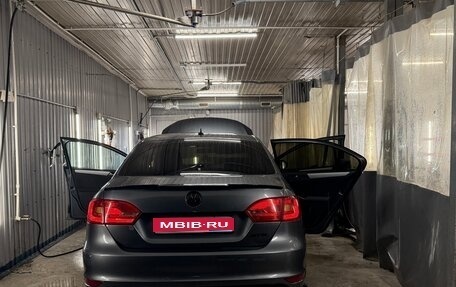 Volkswagen Jetta VI, 2011 год, 710 000 рублей, 1 фотография