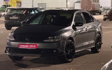 Volkswagen Jetta VI, 2011 год, 710 000 рублей, 6 фотография