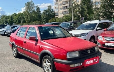 Volkswagen Vento, 1992 год, 89 000 рублей, 2 фотография