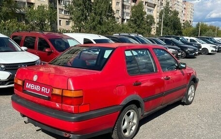 Volkswagen Vento, 1992 год, 89 000 рублей, 4 фотография