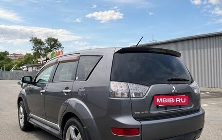 Mitsubishi Outlander III рестайлинг 3, 2009 год, 1 050 000 рублей, 2 фотография