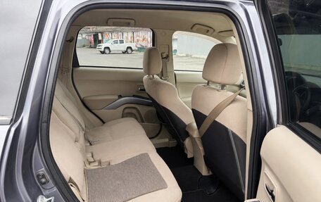 Mitsubishi Outlander III рестайлинг 3, 2009 год, 1 050 000 рублей, 9 фотография