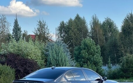 BMW 5 серия, 2019 год, 2 950 000 рублей, 2 фотография