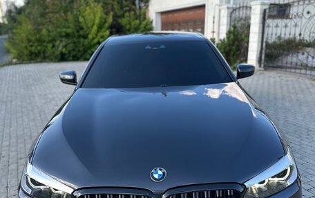 BMW 5 серия, 2019 год, 2 950 000 рублей, 6 фотография