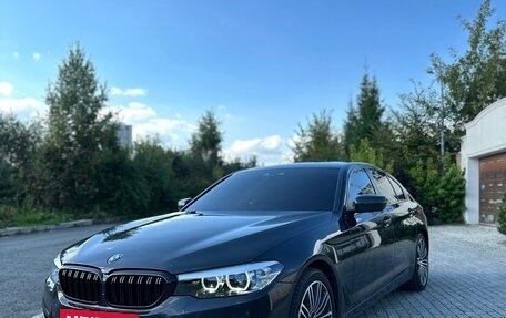 BMW 5 серия, 2019 год, 2 950 000 рублей, 5 фотография