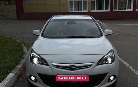 Opel Astra J, 2013 год, 800 000 рублей, 2 фотография