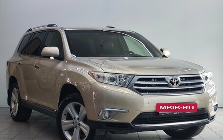 Toyota Highlander III, 2012 год, 2 100 000 рублей, 8 фотография