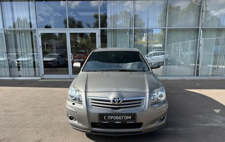 Toyota Avensis III рестайлинг, 2006 год, 700 000 рублей, 2 фотография