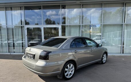Toyota Avensis III рестайлинг, 2006 год, 700 000 рублей, 5 фотография