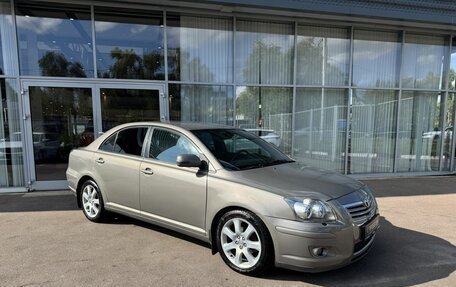 Toyota Avensis III рестайлинг, 2006 год, 700 000 рублей, 3 фотография