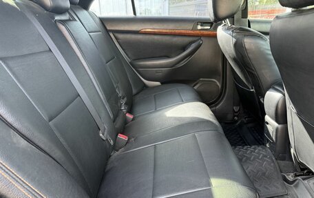 Toyota Avensis III рестайлинг, 2006 год, 700 000 рублей, 11 фотография