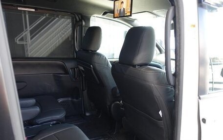 Toyota Noah III, 2017 год, 1 391 008 рублей, 19 фотография