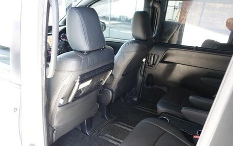 Toyota Noah III, 2017 год, 1 391 008 рублей, 17 фотография