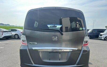 Honda Freed I, 2014 год, 830 000 рублей, 4 фотография