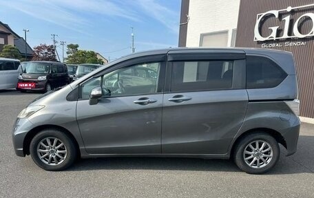 Honda Freed I, 2014 год, 830 000 рублей, 7 фотография