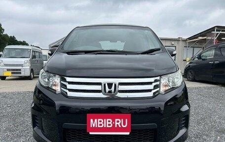 Honda Freed I, 2013 год, 810 000 рублей, 2 фотография
