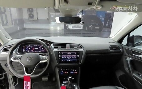 Volkswagen Tiguan II, 2021 год, 2 460 020 рублей, 6 фотография