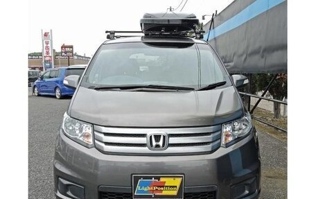 Honda Freed I, 2014 год, 850 000 рублей, 2 фотография