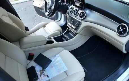 Mercedes-Benz GLA, 2018 год, 1 650 000 рублей, 8 фотография