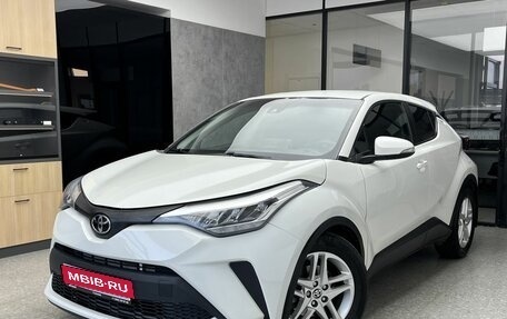 Toyota C-HR I рестайлинг, 2021 год, 2 200 000 рублей, 1 фотография