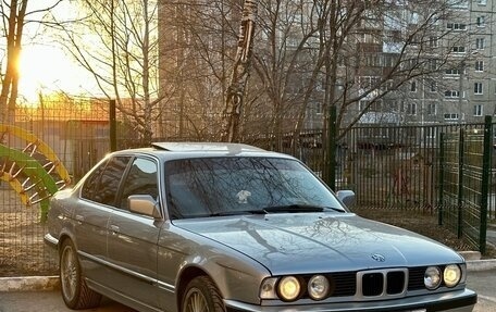 BMW 5 серия, 1991 год, 377 000 рублей, 1 фотография