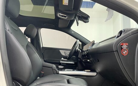 Mercedes-Benz GLA, 2021 год, 2 400 000 рублей, 7 фотография