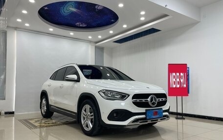 Mercedes-Benz GLA, 2021 год, 2 400 000 рублей, 3 фотография