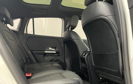 Mercedes-Benz GLA, 2021 год, 2 400 000 рублей, 23 фотография