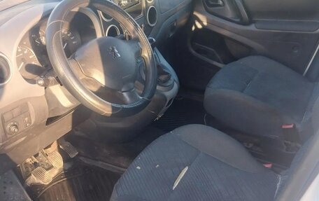 Peugeot Partner II рестайлинг 2, 2010 год, 229 000 рублей, 6 фотография