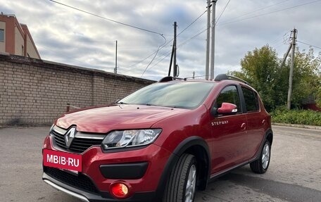 Renault Sandero II рестайлинг, 2018 год, 1 350 000 рублей, 2 фотография