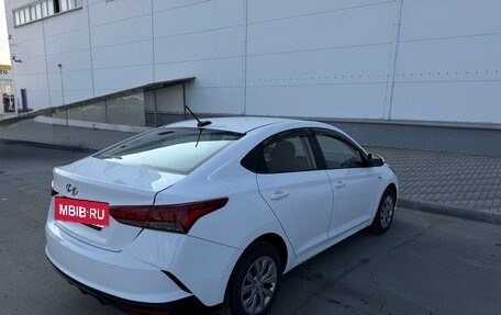 Hyundai Solaris II рестайлинг, 2021 год, 999 000 рублей, 6 фотография