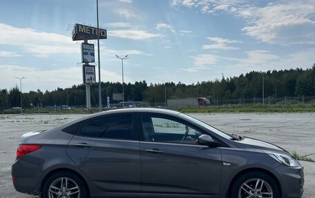 Hyundai Solaris II рестайлинг, 2011 год, 680 000 рублей, 11 фотография