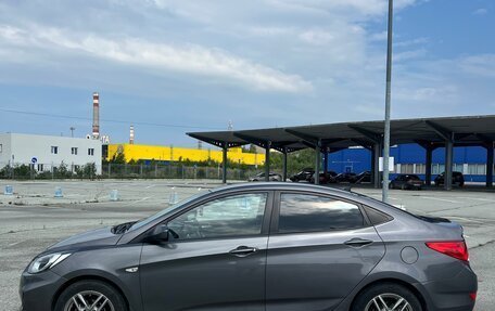Hyundai Solaris II рестайлинг, 2011 год, 680 000 рублей, 12 фотография