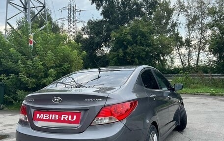 Hyundai Solaris II рестайлинг, 2011 год, 680 000 рублей, 6 фотография