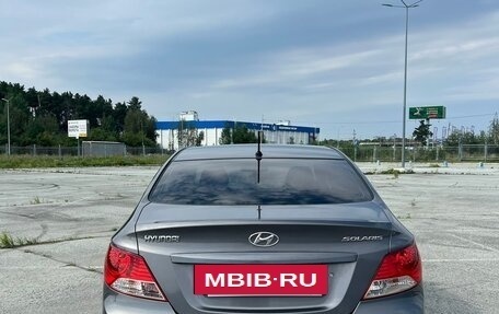 Hyundai Solaris II рестайлинг, 2011 год, 680 000 рублей, 13 фотография