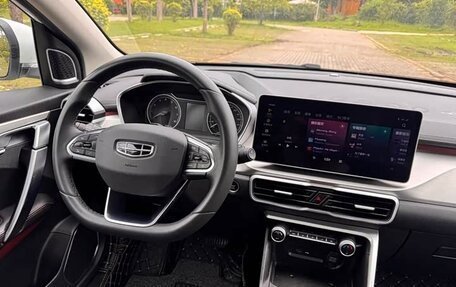 Geely Coolray I, 2022 год, 1 124 000 рублей, 10 фотография