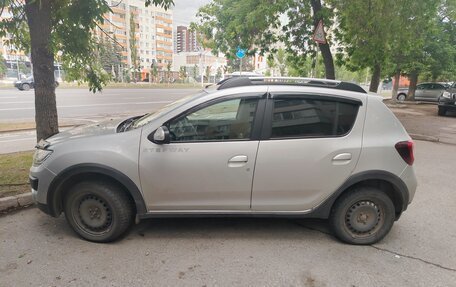 Renault Sandero II рестайлинг, 2016 год, 800 000 рублей, 4 фотография