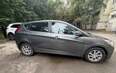 Hyundai Solaris II рестайлинг, 2014 год, 1 120 000 рублей, 2 фотография