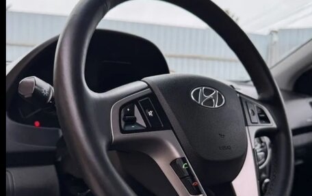 Hyundai Solaris II рестайлинг, 2014 год, 1 120 000 рублей, 17 фотография